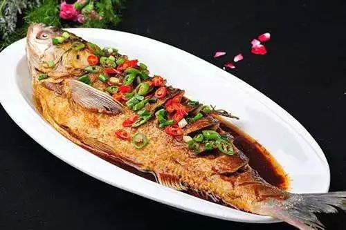 除夕年夜饭你家都备了哪些菜？休闲区蓝鸢梦想 - Www.slyday.coM