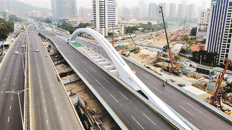 黄木岗综合交通枢纽桥梁工程开通