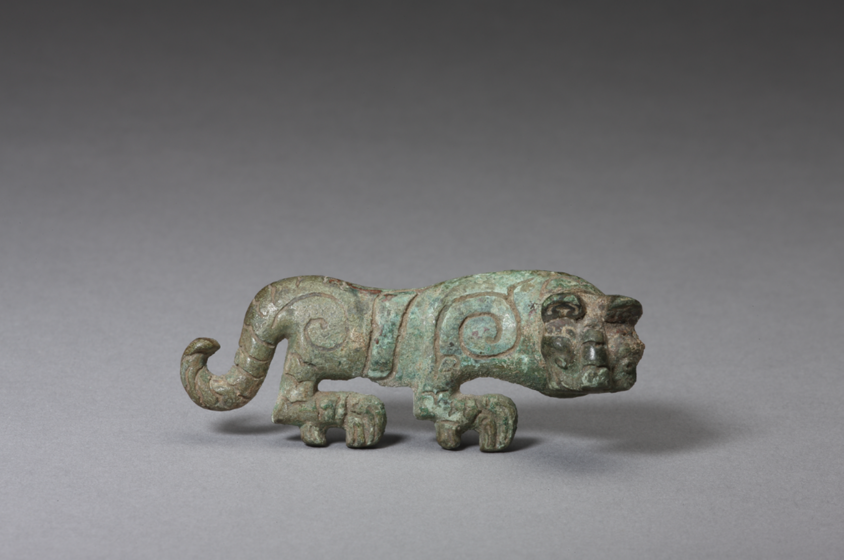 鉴赏博物馆里的铜虎从虎之王者到兵器虎符