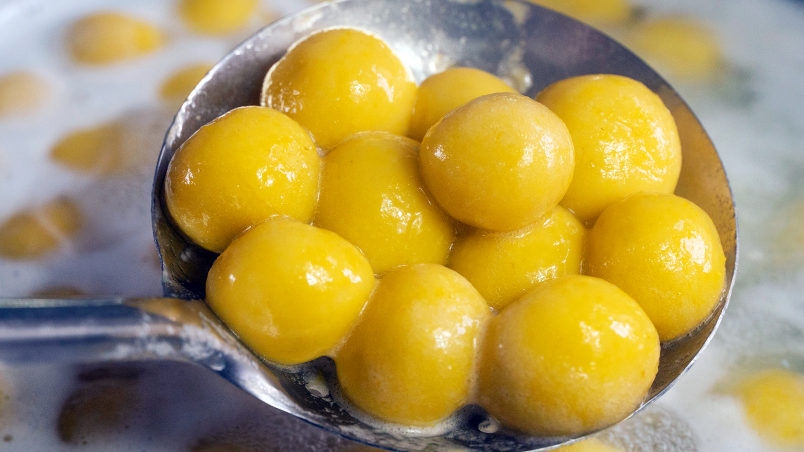 明天大年初一，吃什么记得遵循“6样”，虎年行大运，老规矩别忘休闲区蓝鸢梦想 - Www.slyday.coM