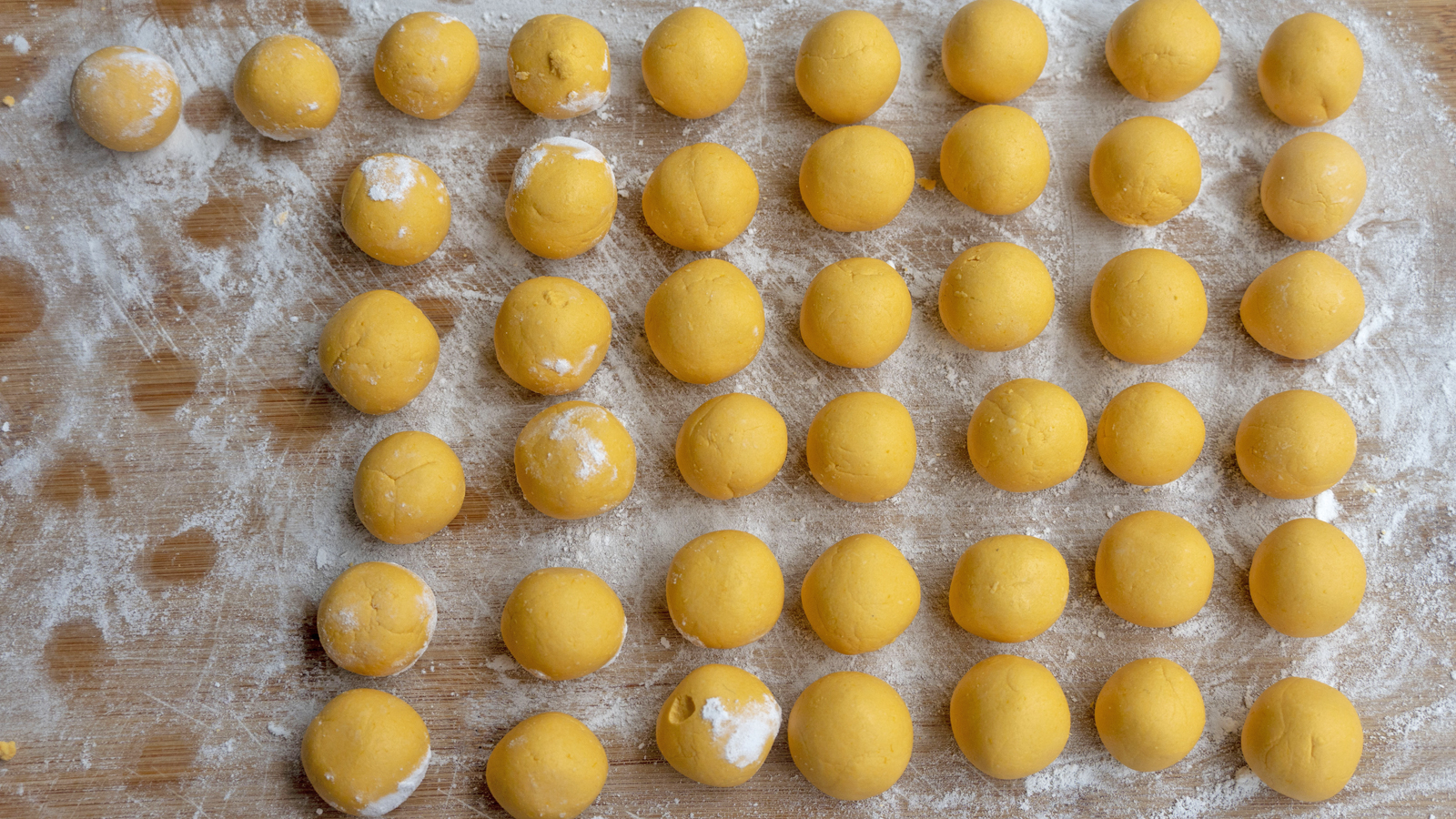 大年初一,牢记“五吃六不做”,寓意虎年顺利大吉,老传统不能忘休闲区蓝鸢梦想 - Www.slyday.coM 大年初一,牢记“五吃六不做”,寓意虎年顺利大吉,老传统不能忘休闲区蓝鸢梦想 - Www.slyday.coM