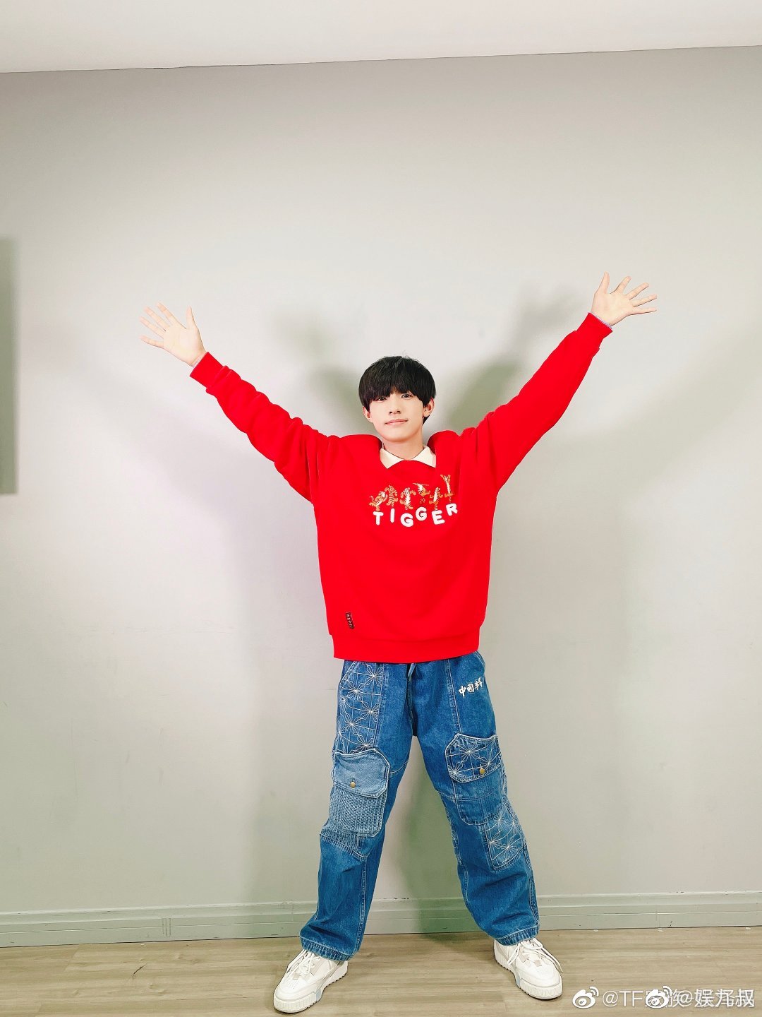 第一主唱张泽禹@TF家族-张泽禹 太帅了叭……|张泽禹|TF家族|主唱_新浪新闻