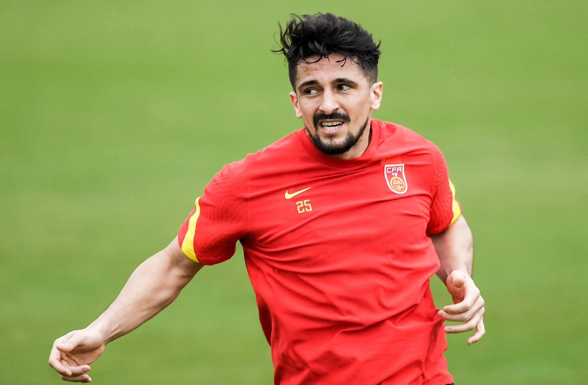 洛国富出战，国足组首发11人强攻，韦世豪搭档武磊，王大雷将首秀休闲区蓝鸢梦想 - Www.slyday.coM