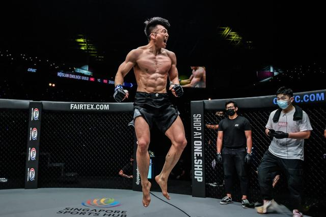 “金翅大鹏”张立鹏：秒杀KO源自赛前准备，五万美金当过年红包休闲区蓝鸢梦想 - Www.slyday.coM