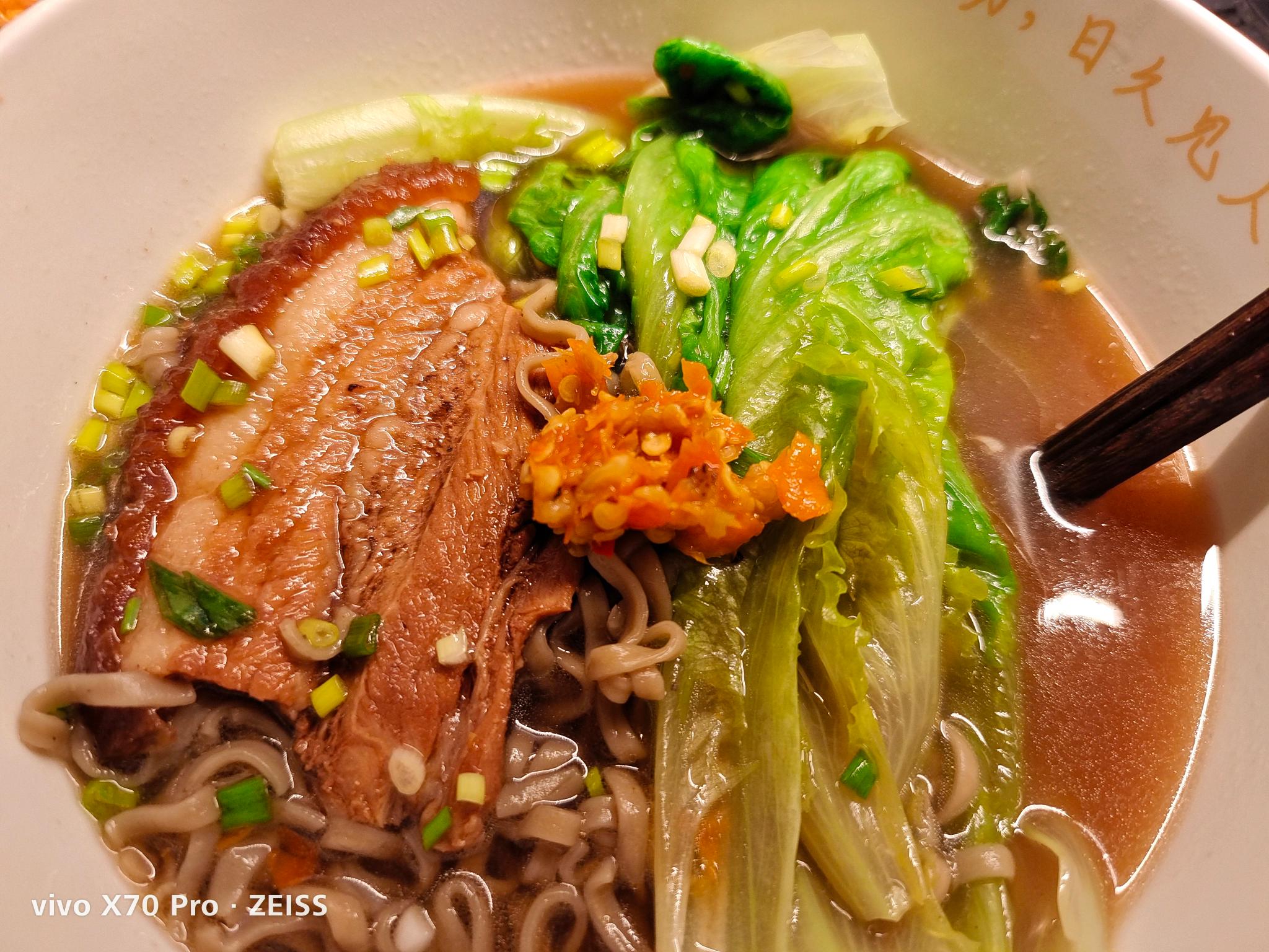 还是广东猪脚粉好吃可惜了现在只有扣肉