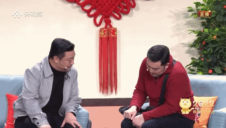 贾冰的小品看完突然觉得朋友间的互相扶持和信任很重要