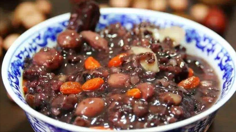 明天大年初一，吃什么记得遵循“6样”，虎年行大运，老规矩别忘休闲区蓝鸢梦想 - Www.slyday.coM