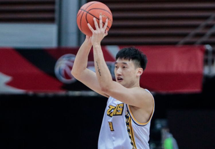 李京龙第二阶段场均24分离开李春江之后他数据大幅缩水