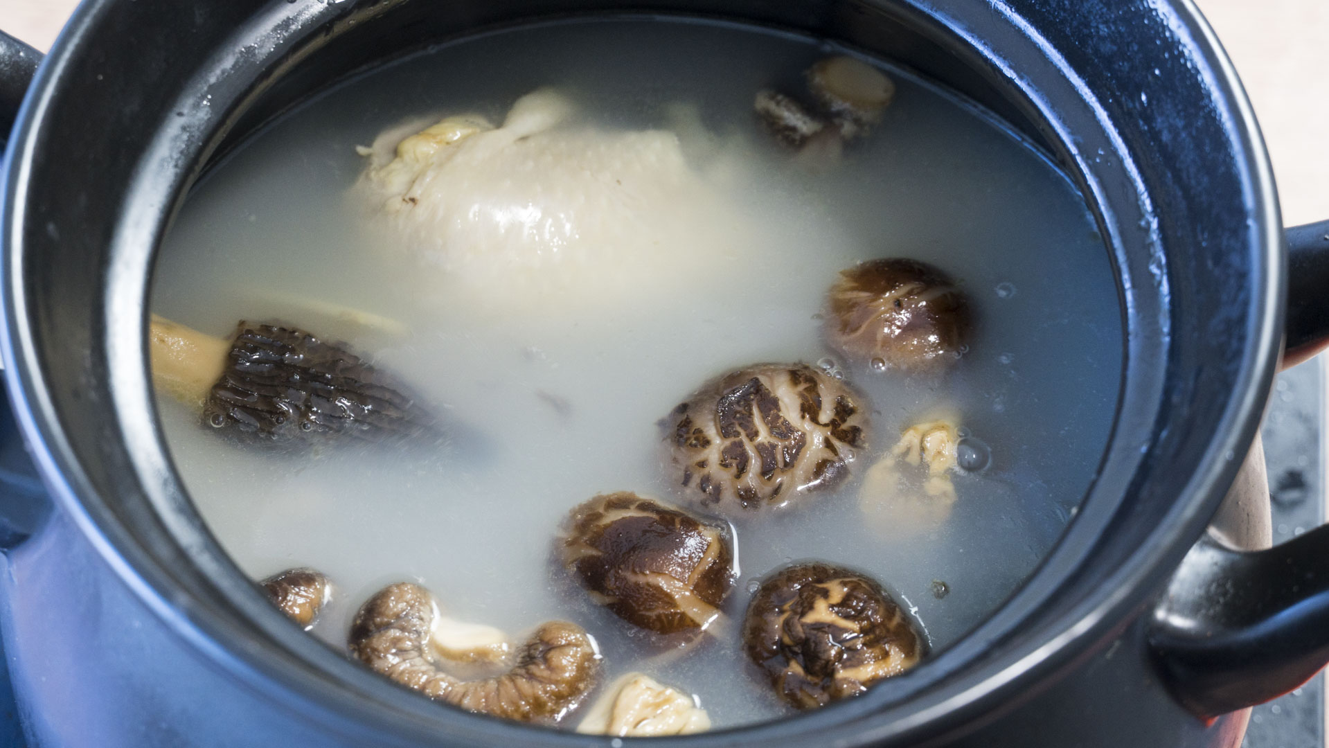 明天大年初一，吃什么记得遵循“6样”，虎年行大运，老规矩别忘休闲区蓝鸢梦想 - Www.slyday.coM