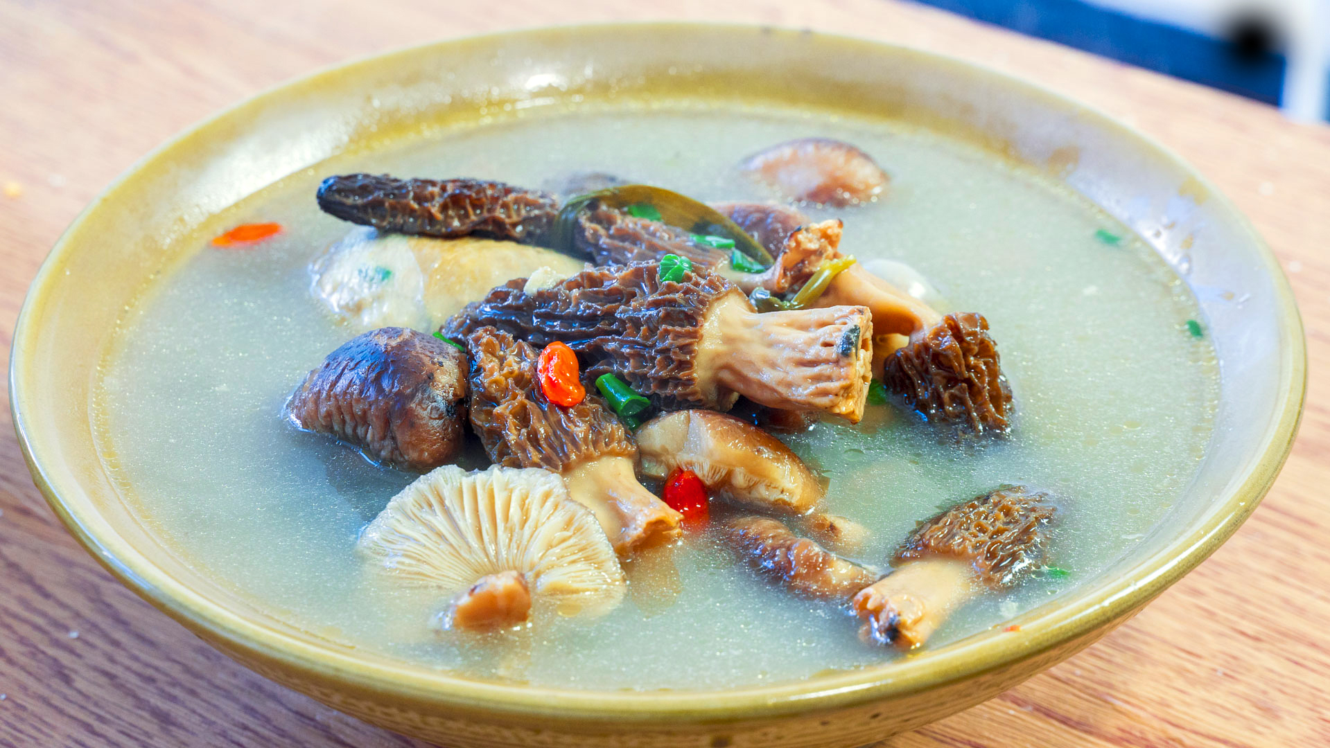 明天大年初一，吃什么记得遵循“6样”，虎年行大运，老规矩别忘休闲区蓝鸢梦想 - Www.slyday.coM