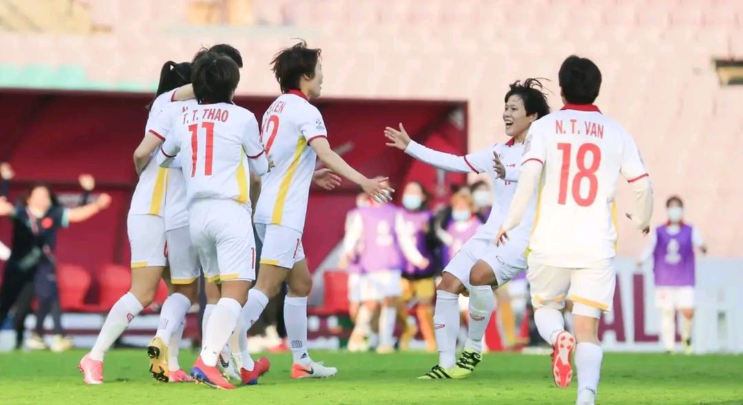 后腰需要硬起来,中国女足的攻防转换,特别需要王霜休闲区蓝鸢梦想 - Www.slyday.coM 后腰需要硬起来,中国女足的攻防转换,特别需要王霜休闲区蓝鸢梦想 - Www.slyday.coM