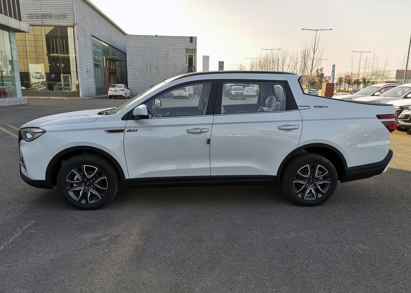 中国重汽vgv首款皮卡,vx7定制版上市,2.0t 8at,售11.58万-新浪汽车