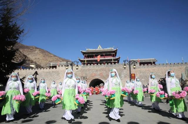 CCTV17“2022农家院里过大年”：大年初一，四川松潘&白山一起过大年休闲区蓝鸢梦想 - Www.slyday.coM