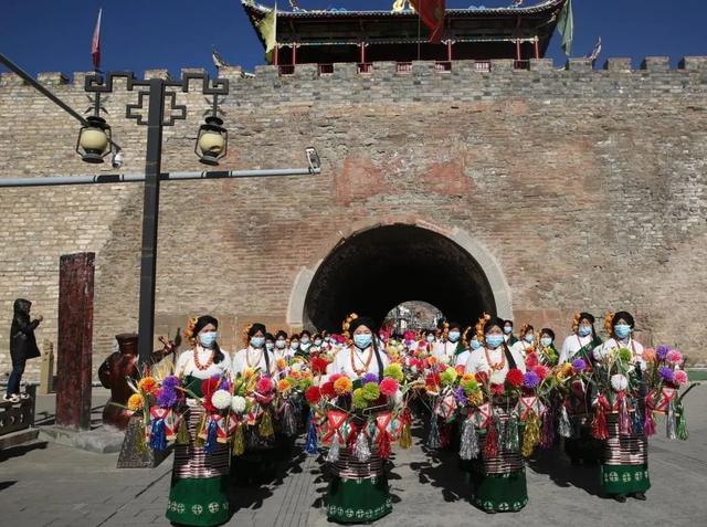 CCTV17“2022农家院里过大年”：大年初一，四川松潘&白山一起过大年休闲区蓝鸢梦想 - Www.slyday.coM