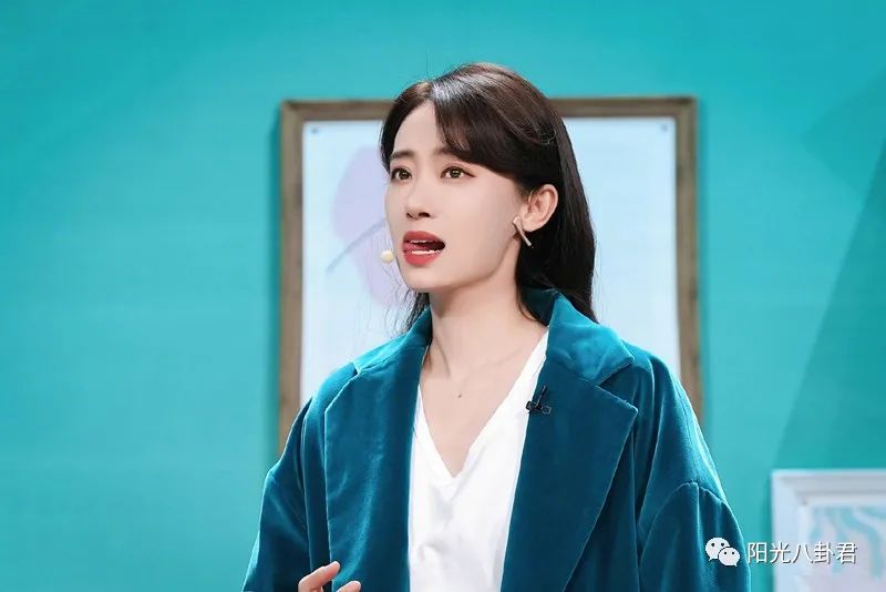 央视春晚8大热搜谁最风光，马凡舒好漂亮，撒贝宁嘴瓢，刘涛是托休闲区蓝鸢梦想 - Www.slyday.coM