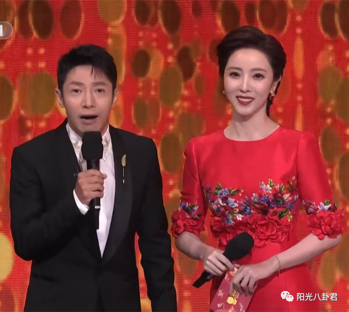 央视春晚8大热搜谁最风光，马凡舒好漂亮，撒贝宁嘴瓢，刘涛是托休闲区蓝鸢梦想 - Www.slyday.coM