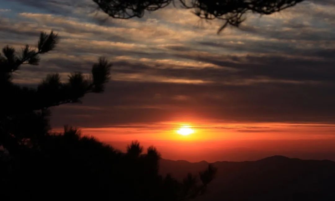 孟浩然大年初一写的这首诗,达观自适,耿介不随,意味深长休闲区蓝鸢梦想 - Www.slyday.coM 孟浩然大年初一写的这首诗,达观自适,耿介不随,意味深长休闲区蓝鸢梦想 - Www.slyday.coM