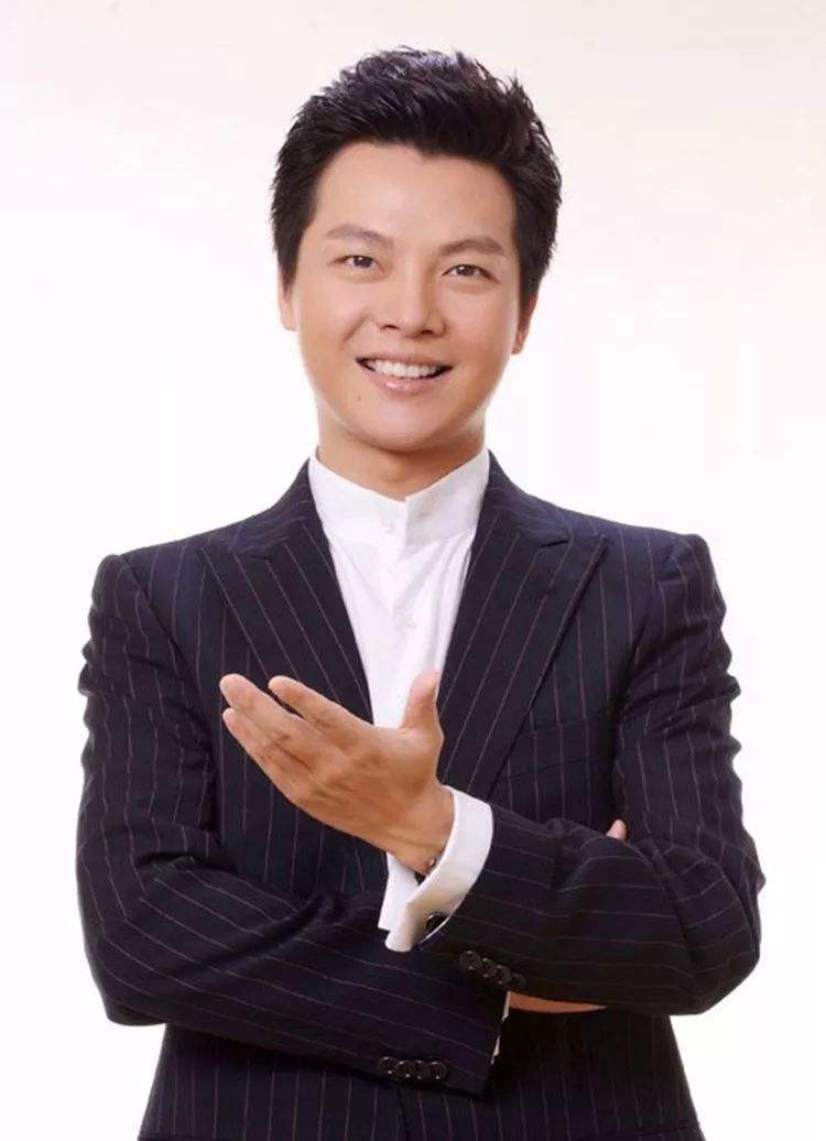 5位央视虎年春晚主持人,最小29岁,个个实力不凡,皆受观众喜爱休闲区蓝鸢梦想 - Www.slyday.coM 5位央视虎年春晚主持人,最小29岁,个个实力不凡,皆受观众喜爱休闲区蓝鸢梦想 - Www.slyday.coM