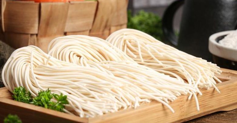 大年初一，老传统别丢了！牢记五吃、六不做，日子越过越顺利！休闲区蓝鸢梦想 - Www.slyday.coM