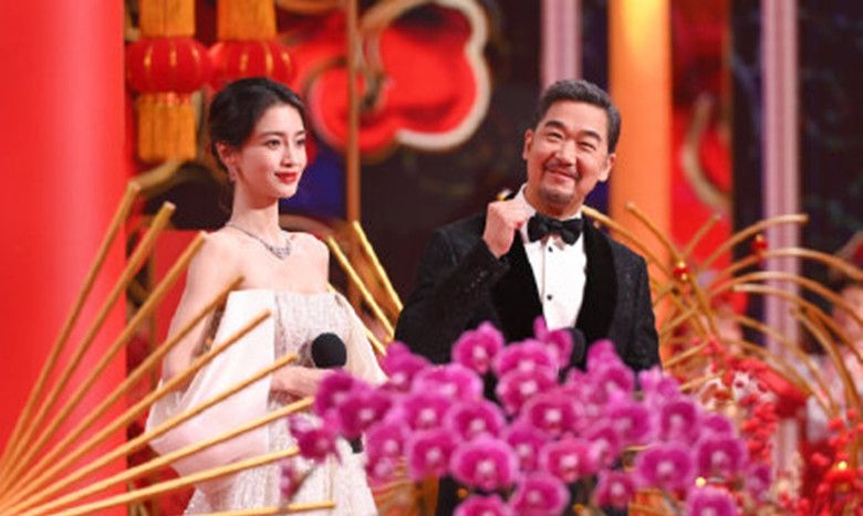 杨颖Angelababy主持北京春晚 状态非常好丝毫没有受到离婚影响休闲区蓝鸢梦想 - Www.slyday.coM