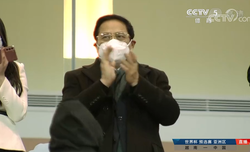 难上加难!国足最能跑的3人染黄,真要输越南了,比分牌没看错休闲区蓝鸢梦想 - Www.slyday.coM 难上加难!国足最能跑的3人染黄,真要输越南了,比分牌没看错休闲区蓝鸢梦想 - Www.slyday.coM