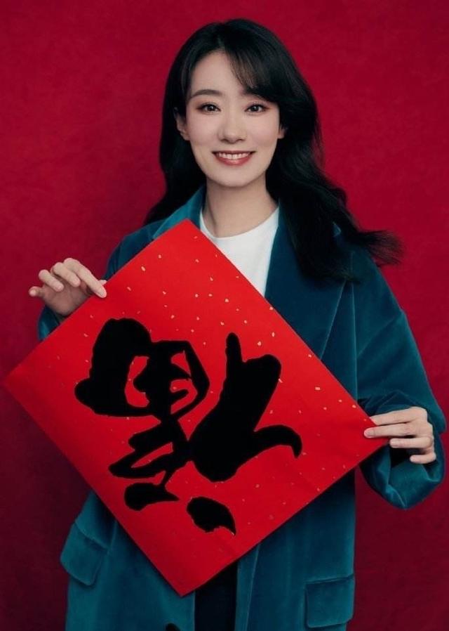 颜值不如张小斐？体育解说马凡舒主持春晚，美得让男人都嫉妒休闲区蓝鸢梦想 - Www.slyday.coM