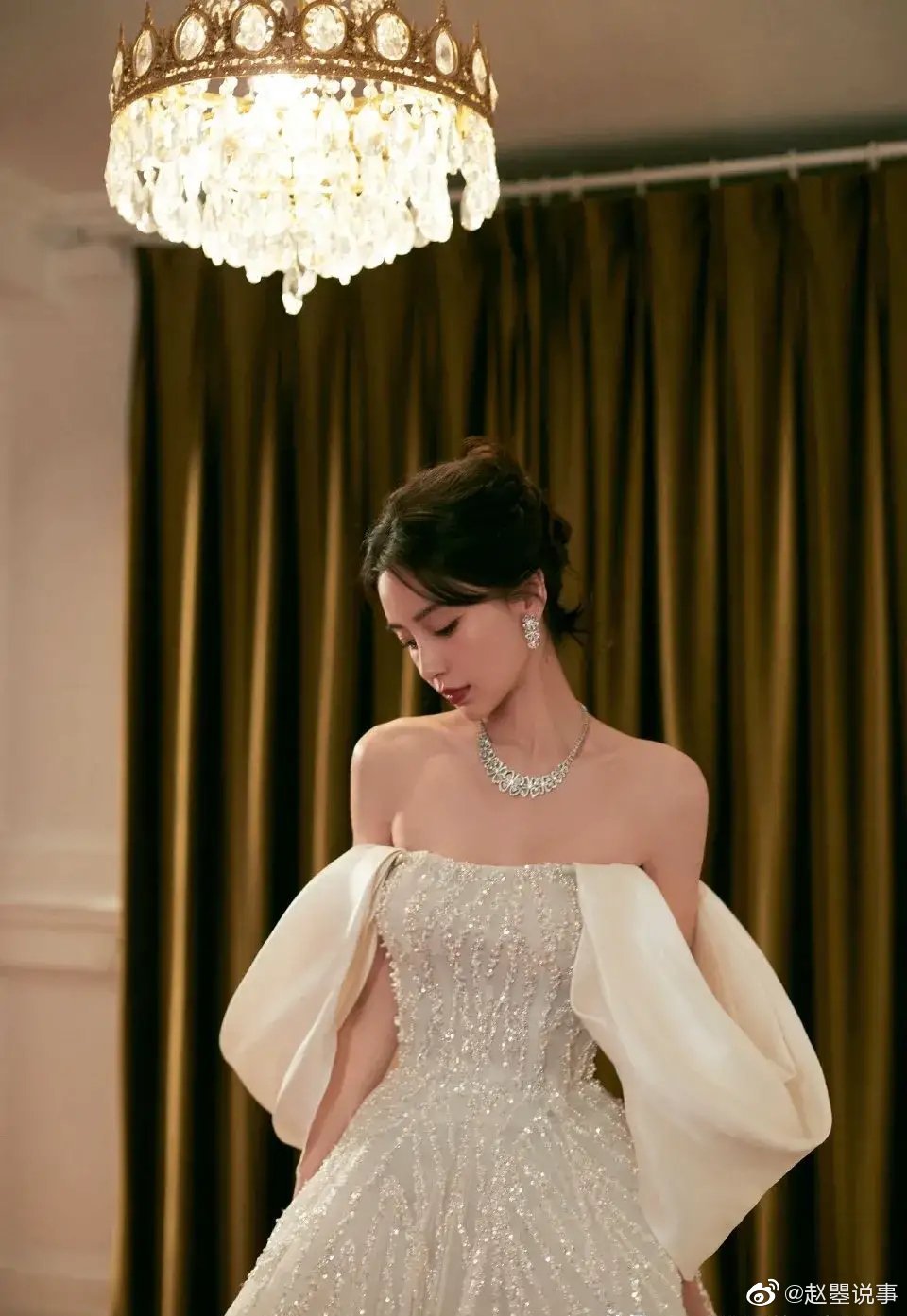 离婚后首次露面的杨颖，就登上了北京春晚的舞台……休闲区蓝鸢梦想 - Www.slyday.coM