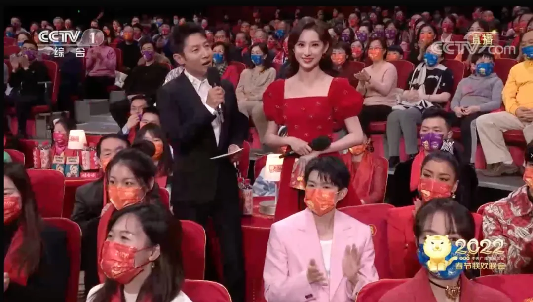 谁是春晚最强“带货王”？张小斐大衣冲进淘宝热榜第二名休闲区蓝鸢梦想 - Www.slyday.coM