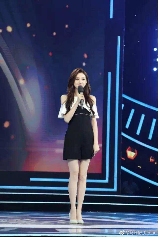 央视春晚新晋主持人马凡舒，火了休闲区蓝鸢梦想 - Www.slyday.coM