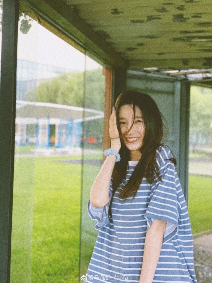 28岁的她主持春晚爆火，首次登台内情曝光：这次终于瞒不住了休闲区蓝鸢梦想 - Www.slyday.coM