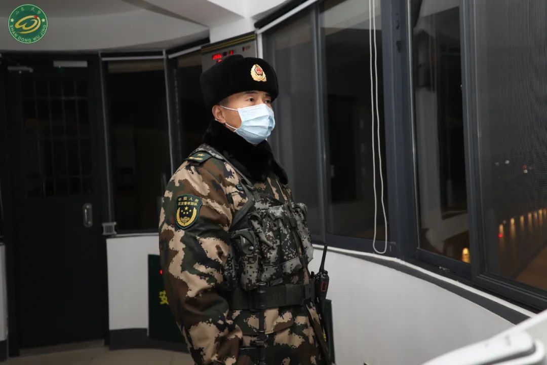 封晓冰江西省军区少将政委鲍泽敏除夕夜才可能看见你只有在中国军队这