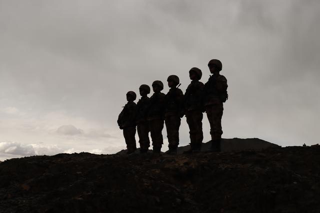 军旅人生丨在喀喇昆仑勇敢追梦的坦克女兵休闲区蓝鸢梦想 - Www.slyday.coM