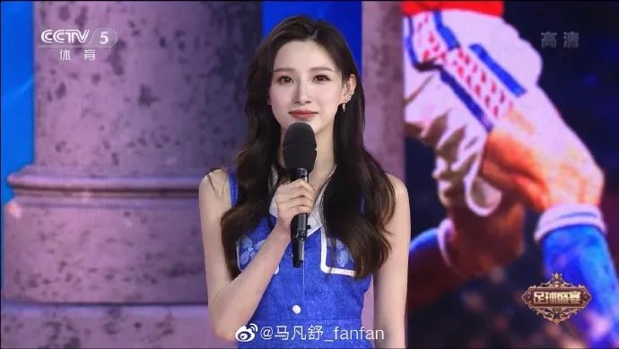 28岁的她主持春晚爆火，首次登台内情曝光：这次终于瞒不住了休闲区蓝鸢梦想 - Www.slyday.coM