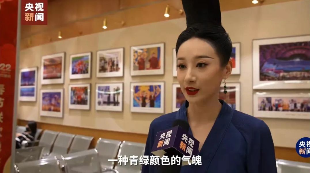 《只此青绿》，网友：我直接文化膨胀了！休闲区蓝鸢梦想 - Www.slyday.coM