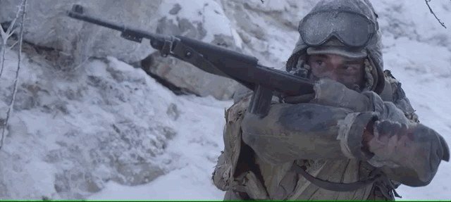 看懂这部崇尚英雄的电影中的4个隐喻，才明白《水门桥》有多厉害休闲区蓝鸢梦想 - Www.slyday.coM