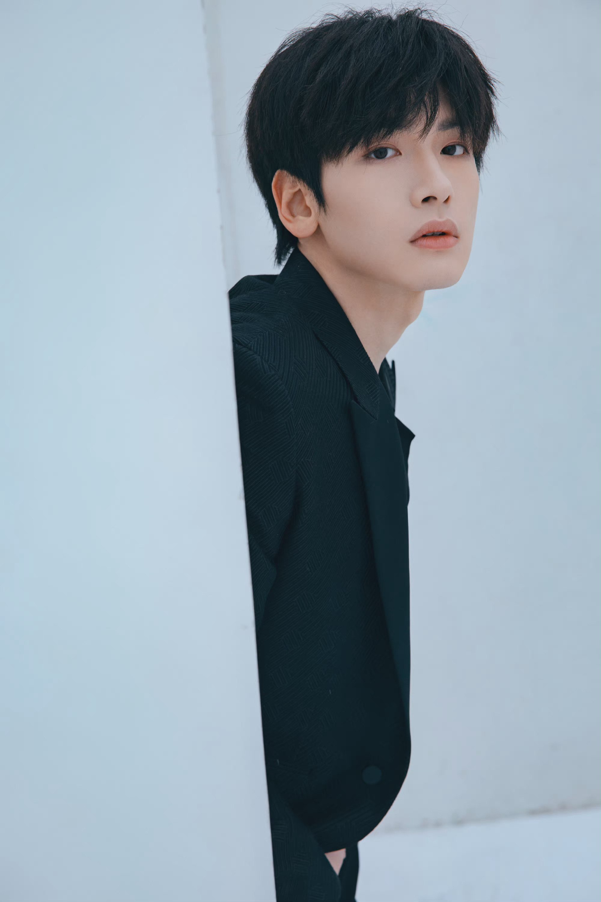 翟潇闻网络视听年度盛典造型图释出