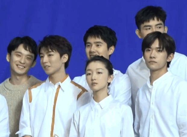 2022年开年，00后小生重排名：易烊千玺成破百亿影人，陈飞宇无奈休闲区蓝鸢梦想 - Www.slyday.coM