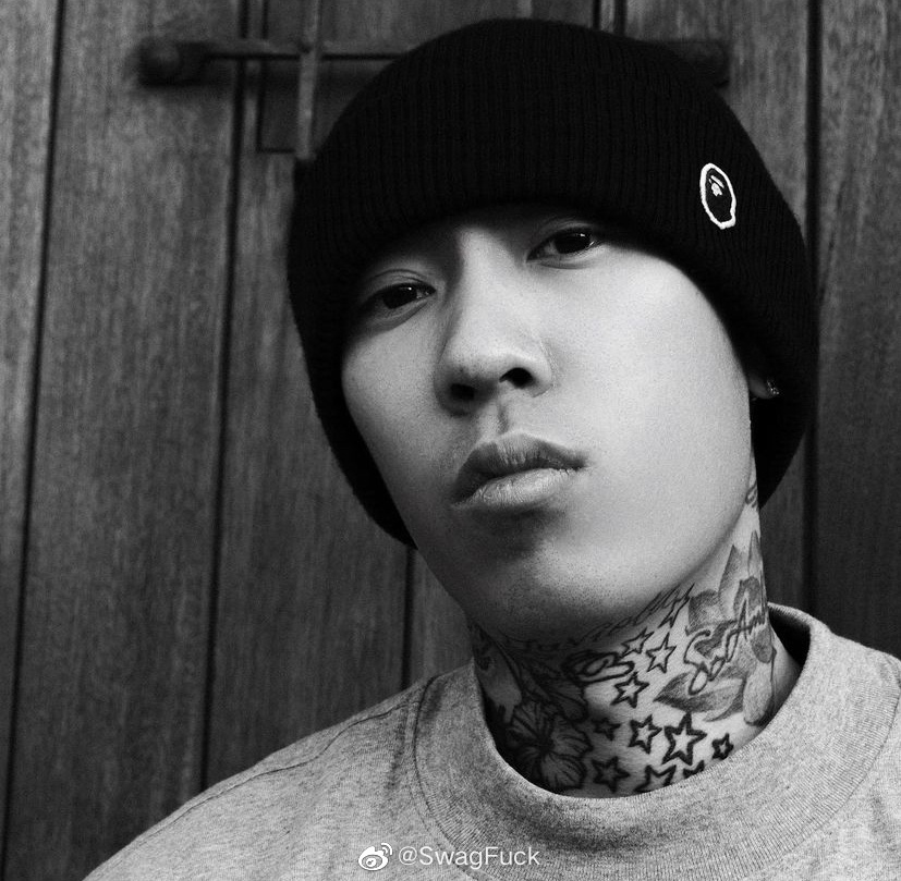 dok2的新专辑国内上线了dok2最近也回归了ins开始更新照片