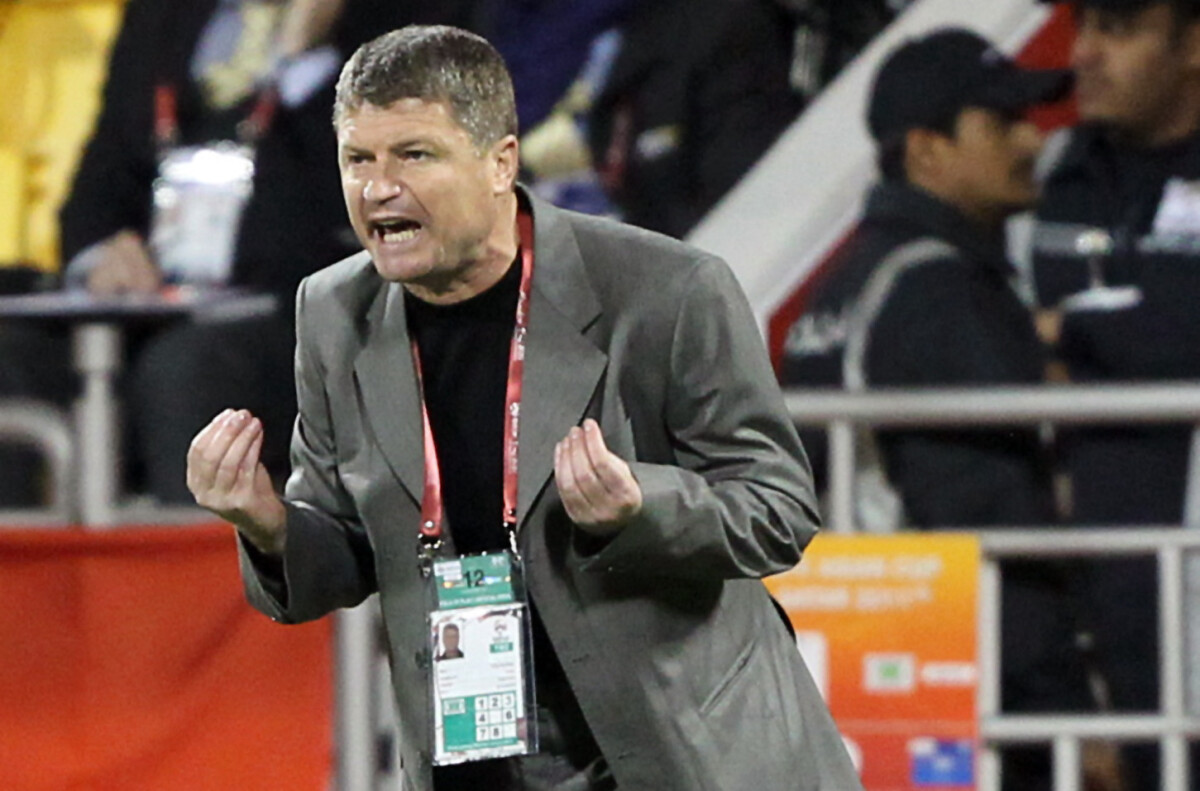 官宣！12强赛垫底队换帅，主教练上任仅2个月，成绩持平李霄鹏休闲区蓝鸢梦想 - Www.slyday.coM