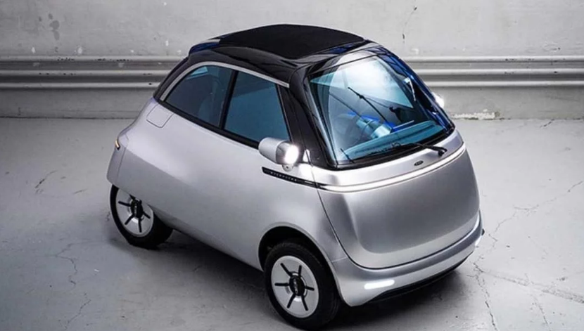 售价超8万,看起来像"球"的微型代步车,花哨程度不输豪华品牌-新浪汽车