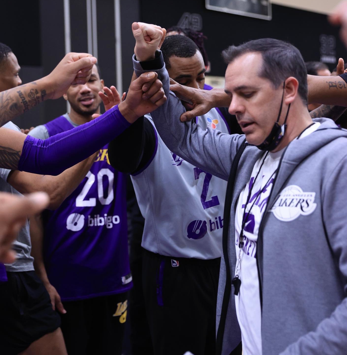 大年初二,湖人众志成城!美专家解读詹姆斯伤情:并非严重的伤病休闲区蓝鸢梦想 - Www.slyday.coM 大年初二,湖人众志成城!美专家解读詹姆斯伤情:并非严重的伤病休闲区蓝鸢梦想 - Www.slyday.coM