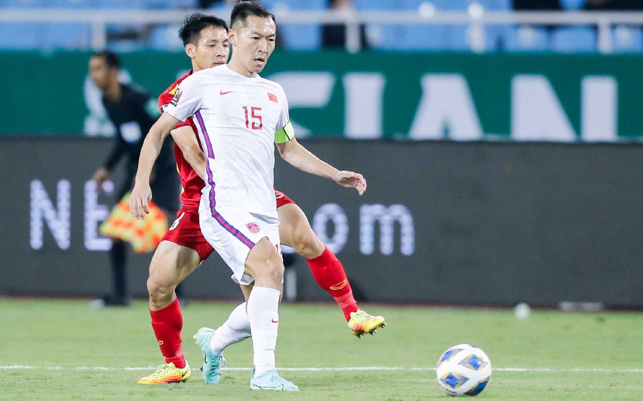 新闻8点见丨大年初一国足1比3输越南，“不添堵”目标未实现休闲区蓝鸢梦想 - Www.slyday.coM