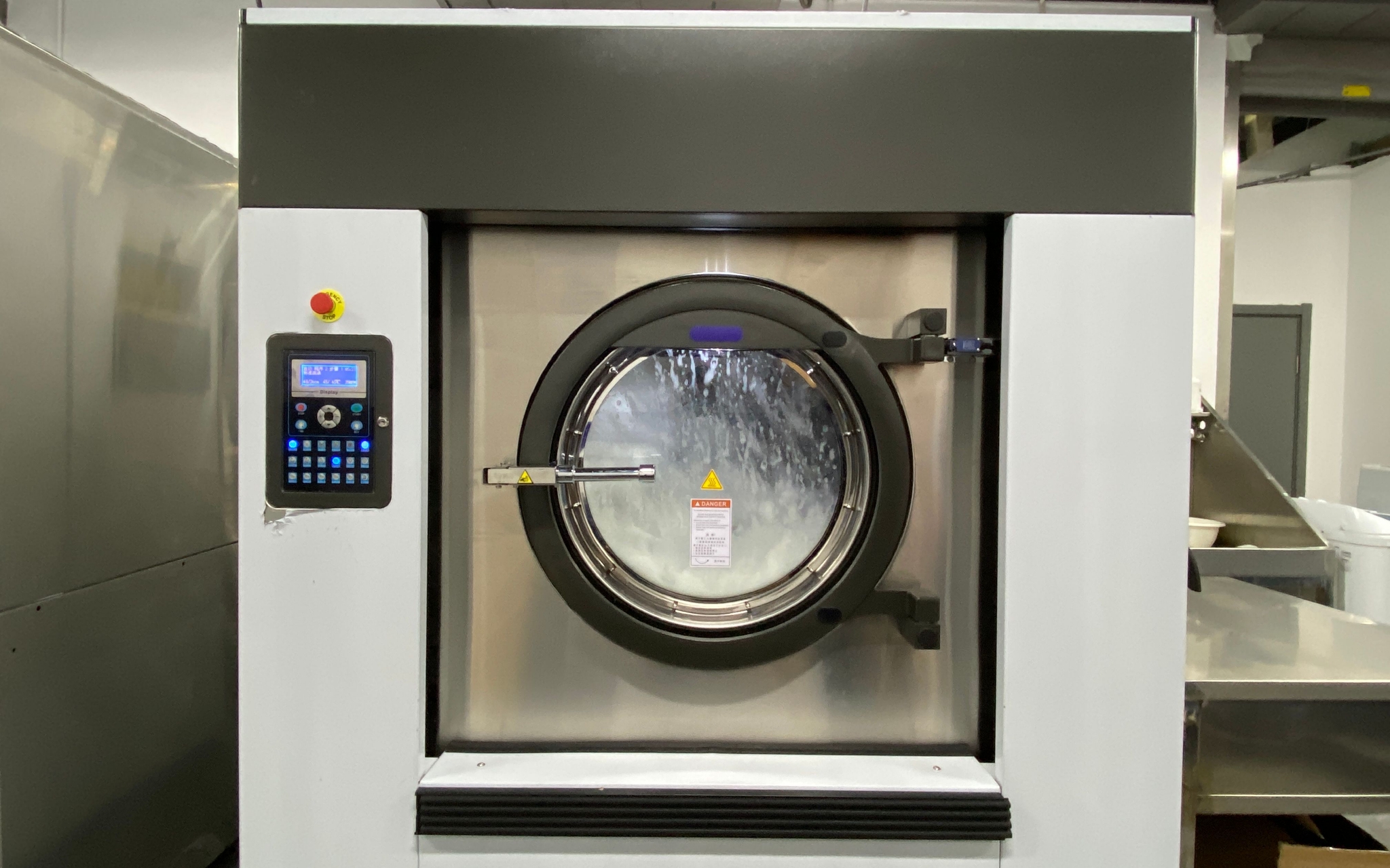 新闻8点见丨大年初一国足1比3输越南，“不添堵”目标未实现休闲区蓝鸢梦想 - Www.slyday.coM