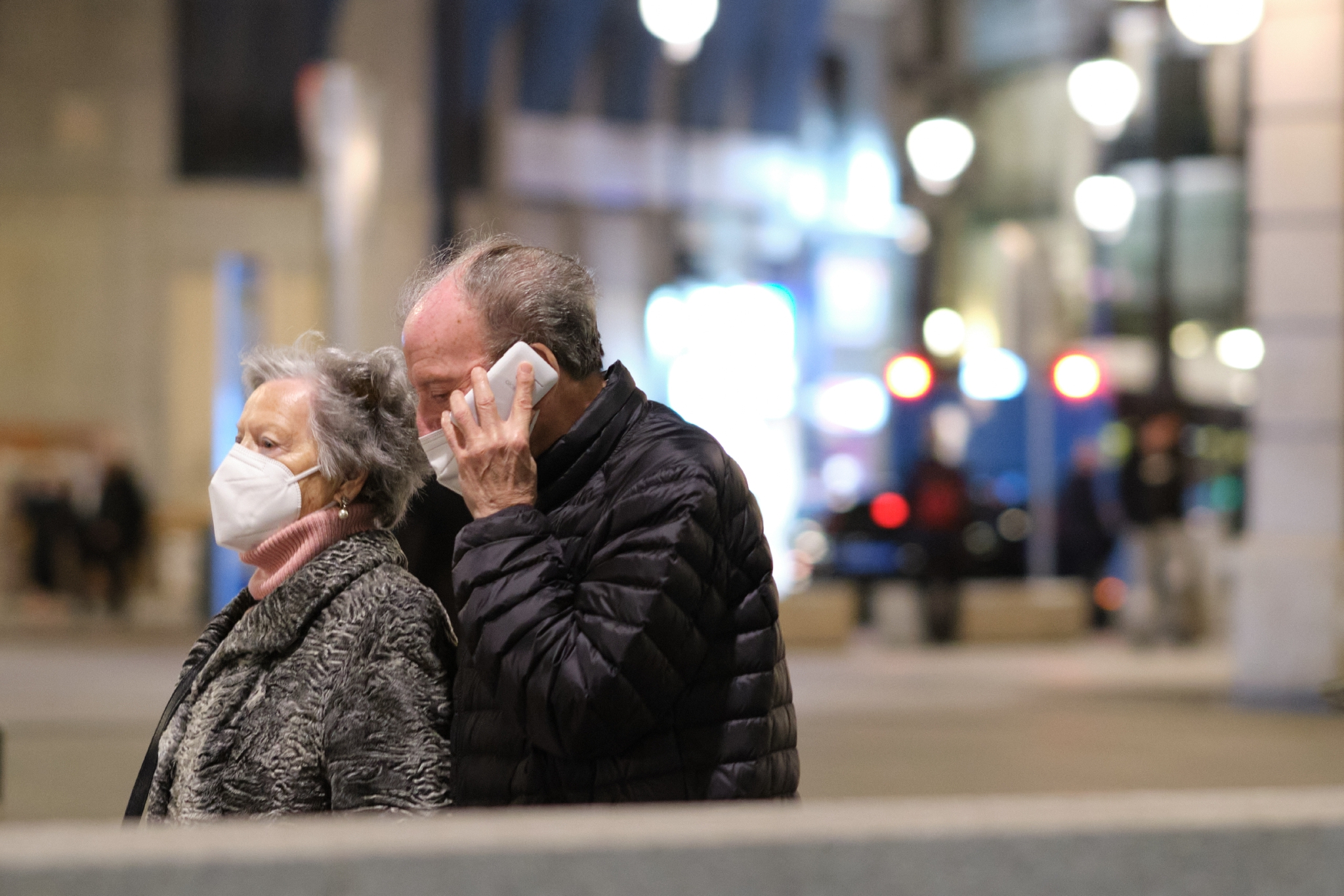 西班牙累计新冠确诊病例超过1000万例|口罩|确诊病例|疫情_新浪新闻