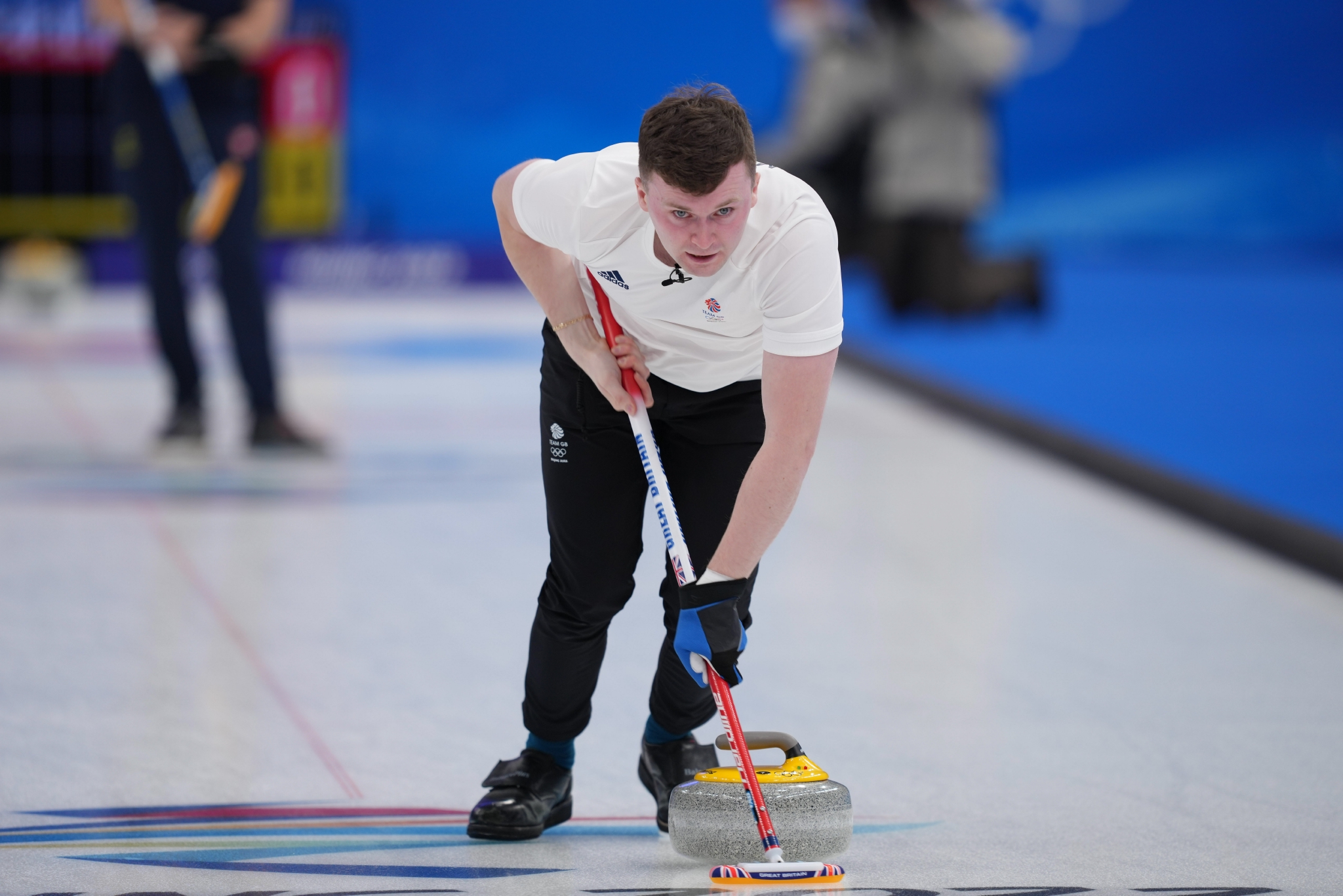 冰壶——混双循环赛：英国队胜瑞典队休闲区蓝鸢梦想 - Www.slyday.coM
