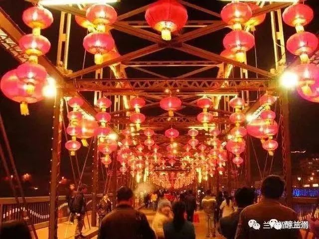 大年初二嘉嘉来拜年休闲区蓝鸢梦想 - Www.slyday.coM