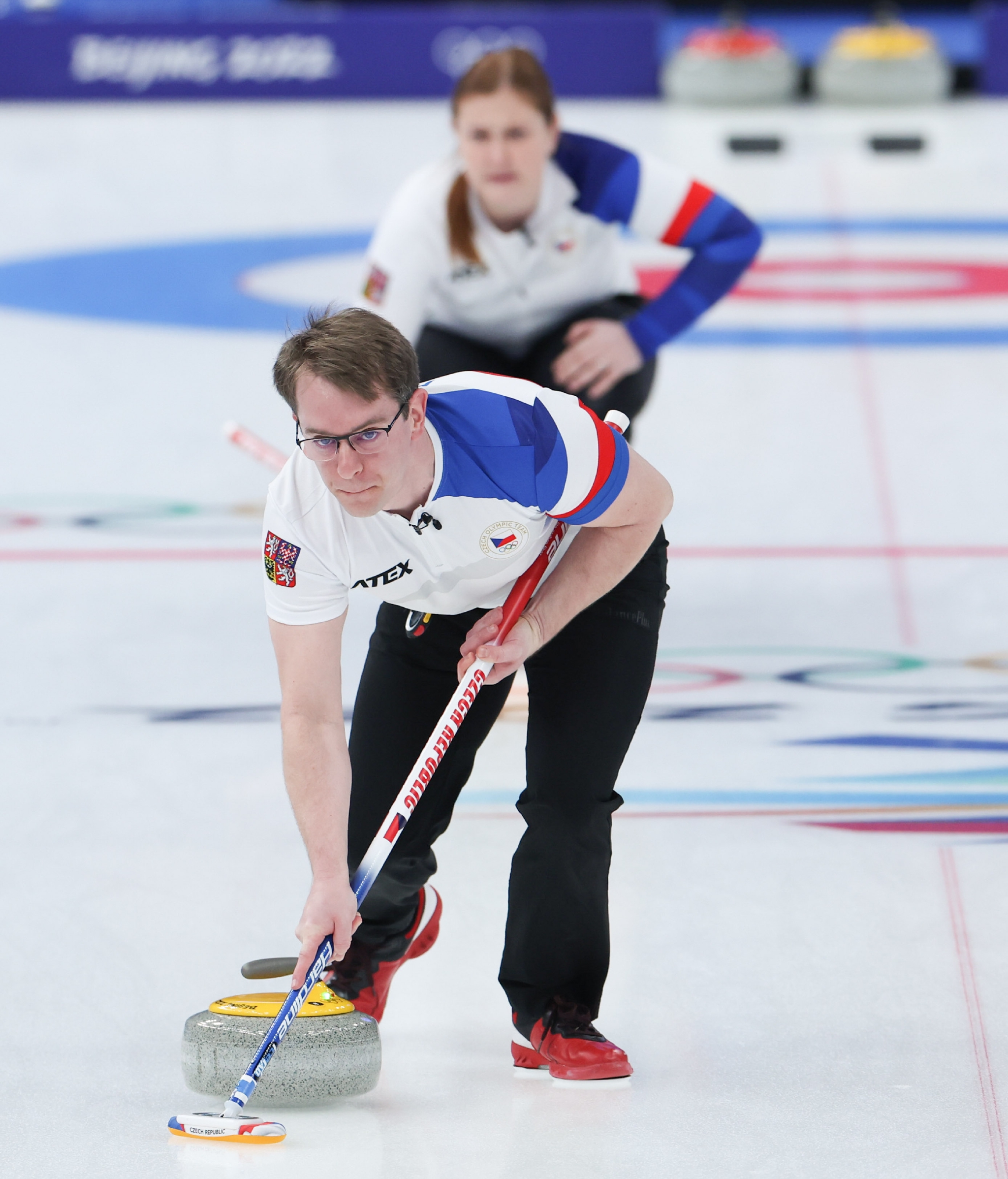 冰壶——混双循环赛：捷克队胜挪威队休闲区蓝鸢梦想 - Www.slyday.coM