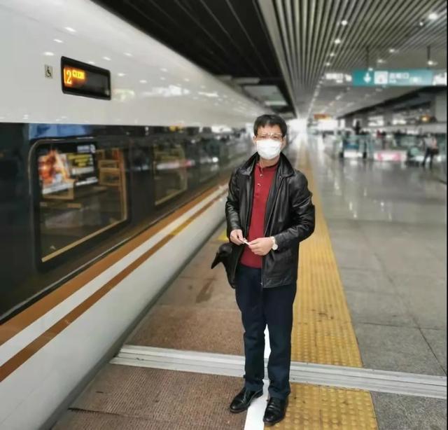 北京冬奥会火炬接力开始！“德叔”成为第14棒火炬手休闲区蓝鸢梦想 - Www.slyday.coM