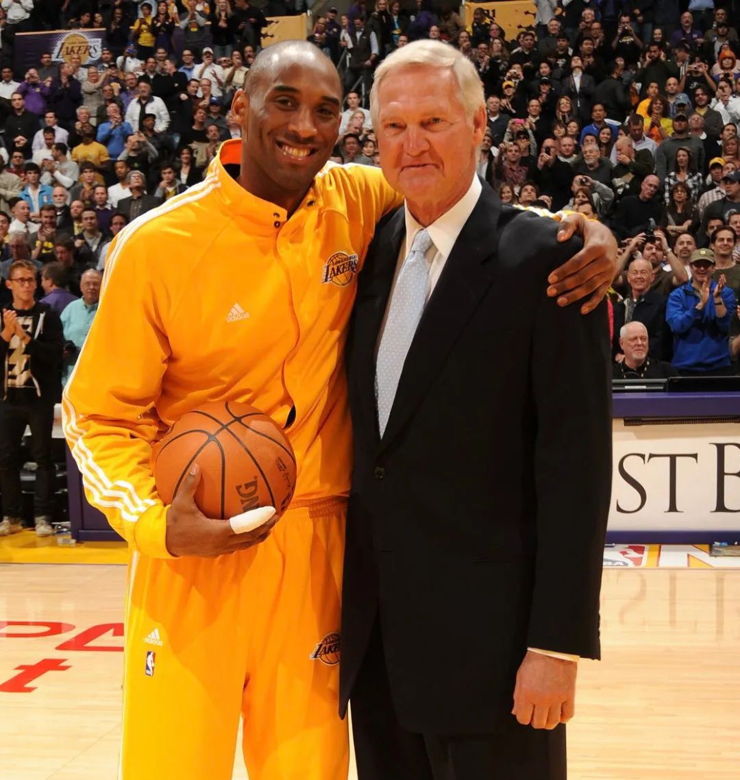 大年初二！关系破裂！整整34年啊！湖人取消了他的终身资格……休闲区蓝鸢梦想 - Www.slyday.coM