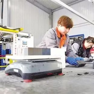 闪闪发光的内蒙古，一看就会很来电！休闲区蓝鸢梦想 - Www.slyday.coM